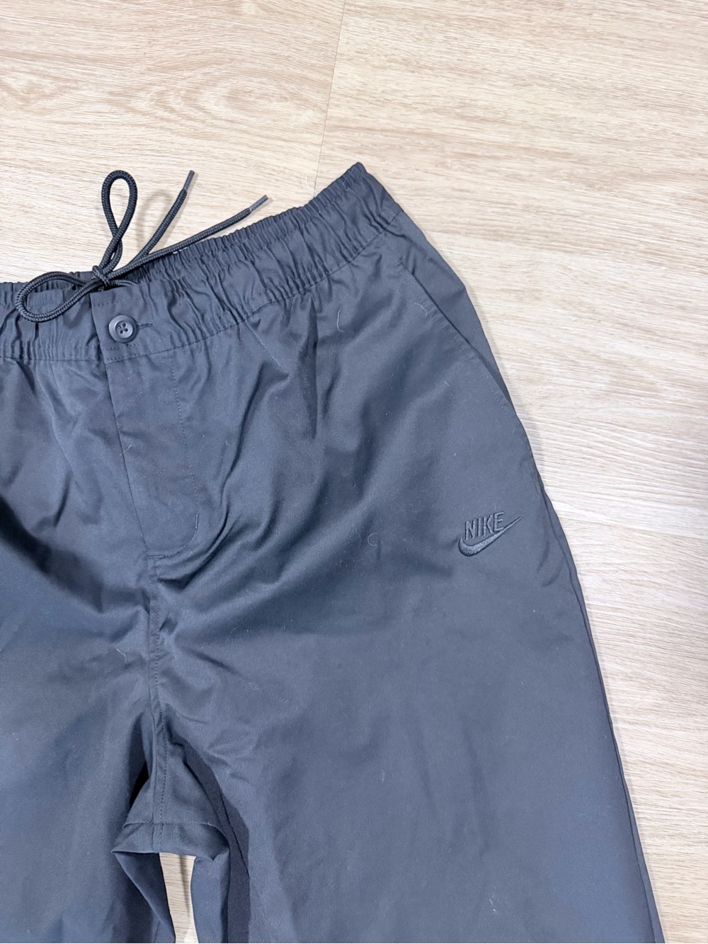 Nike men’s chino pants - Picture 2 of 3